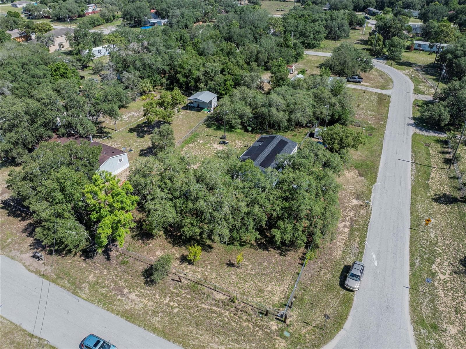Manufactured Home at 3825 CARRIAGE DR, LAKE WALES, photo 27 of 29