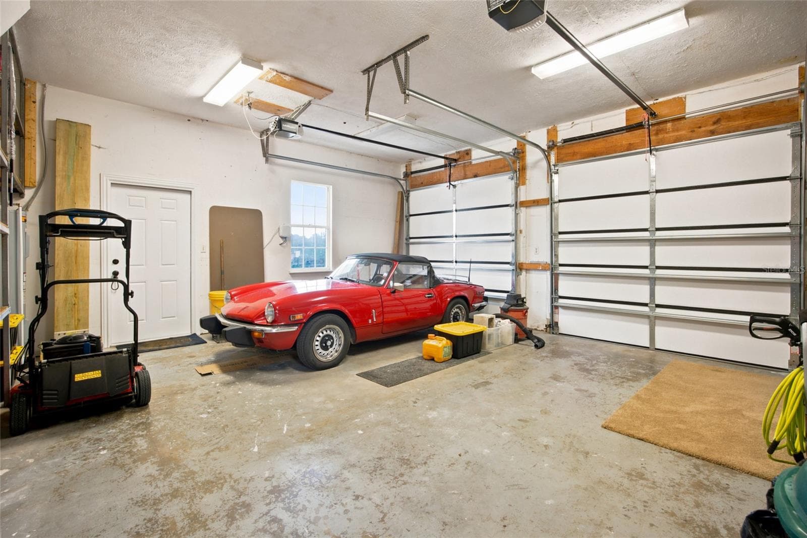 two car garage - 3220 SE 21ST AVE, OCALA