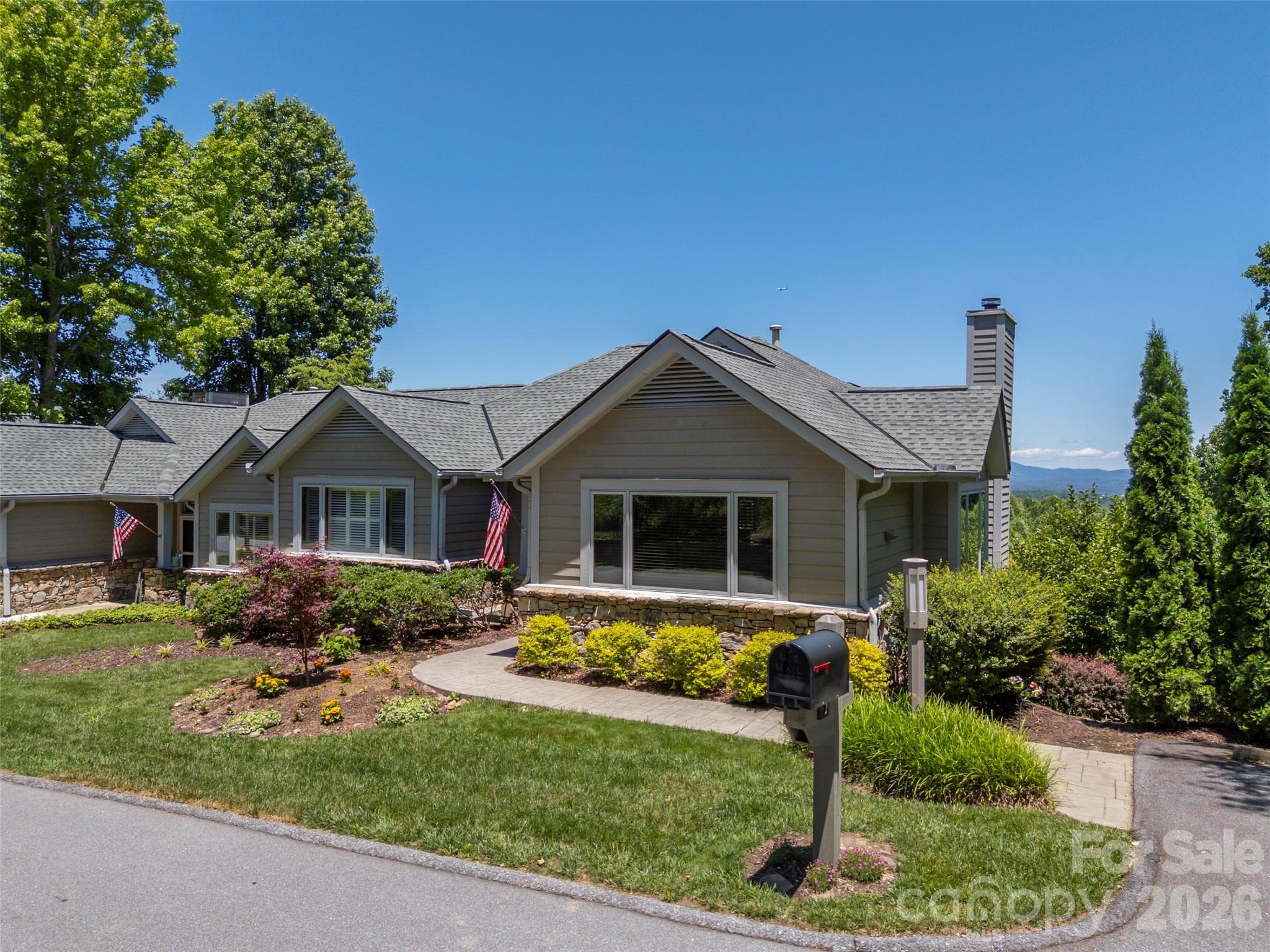 Townhouse at Hendersonville, photo 2 of 48