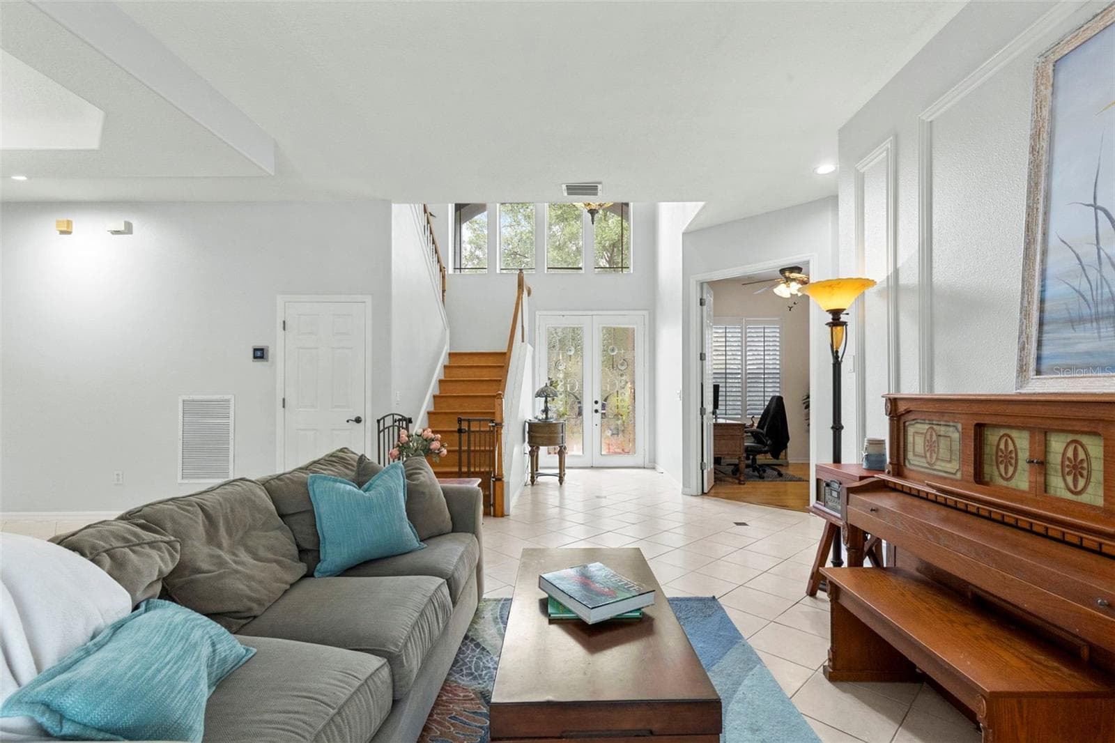 Living room/dining room combo - 8380 GOLDEN PRAIRIE DR, TAMPA