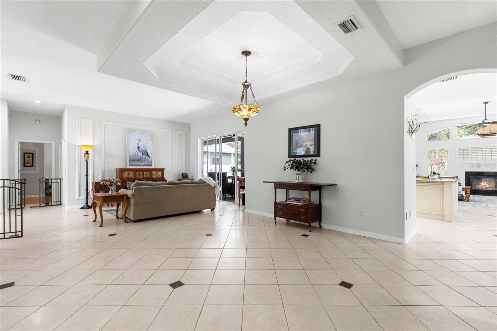 Another view of the dining room - 8380 GOLDEN PRAIRIE DR, TAMPA