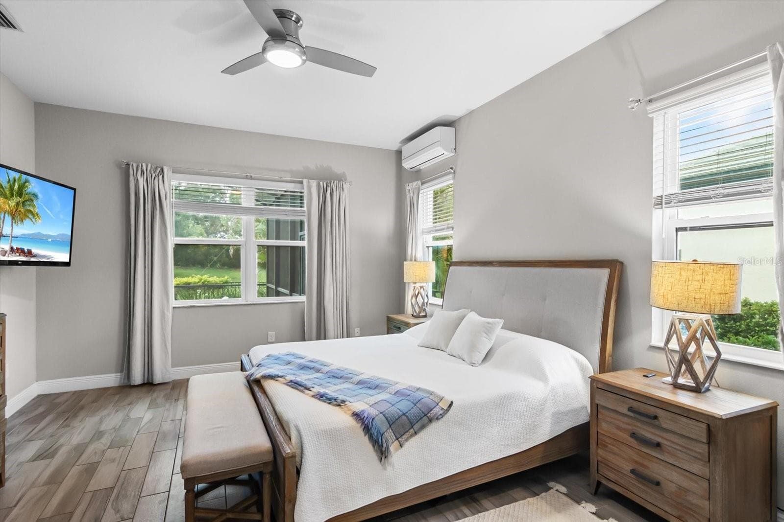 Primary bedroom - 6325 RIVO LAKES BLVD, SARASOTA