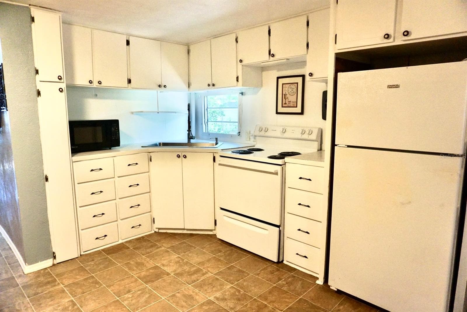 Mobile Home at 980 7TH ST NW #71, LARGO, photo 8 of 23