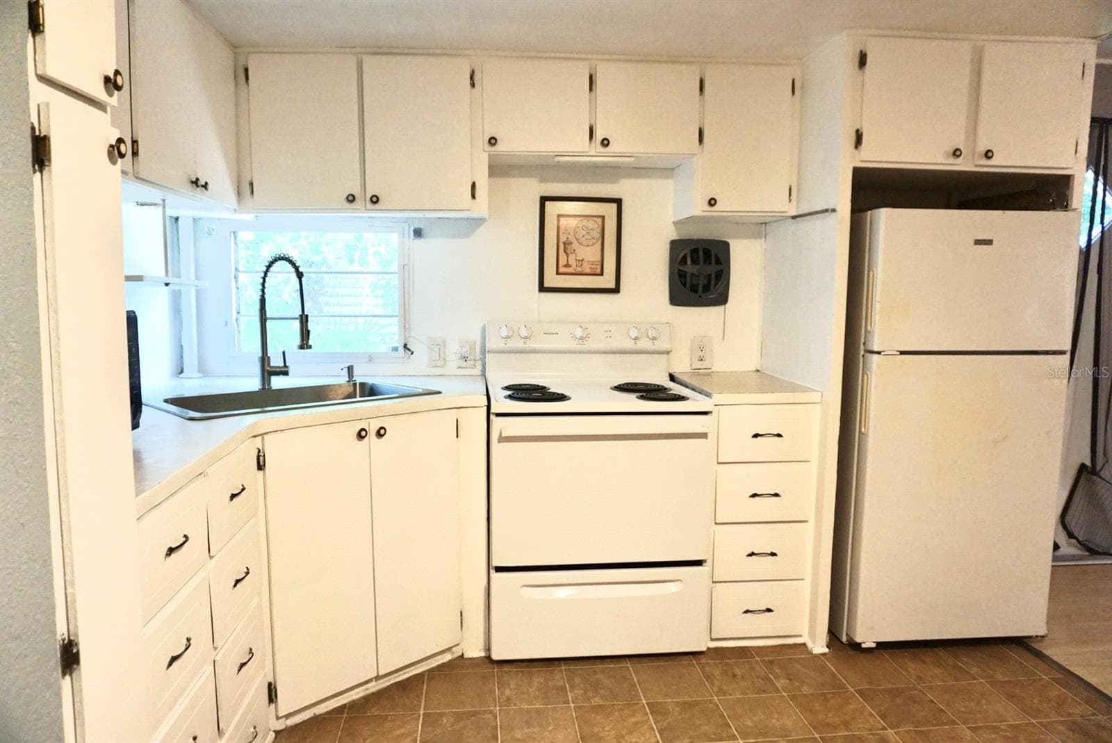 Mobile Home at 980 7TH ST NW #71, LARGO, photo 9 of 23