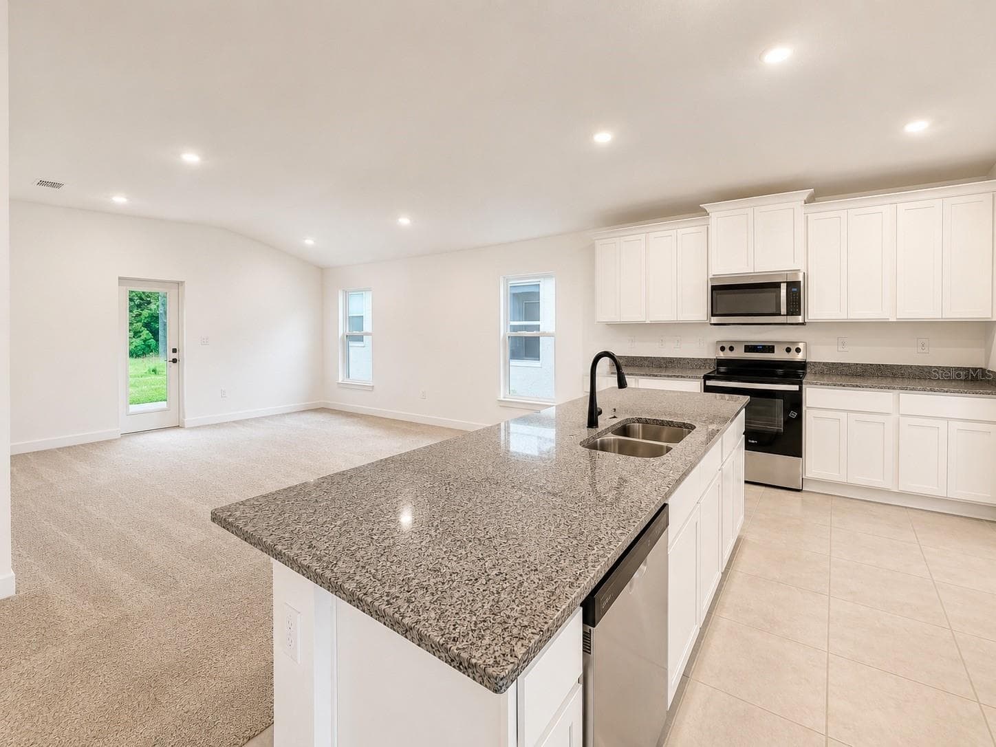 Granite Counter Top - 7642 BENT TREE LOOP, ST CLOUD