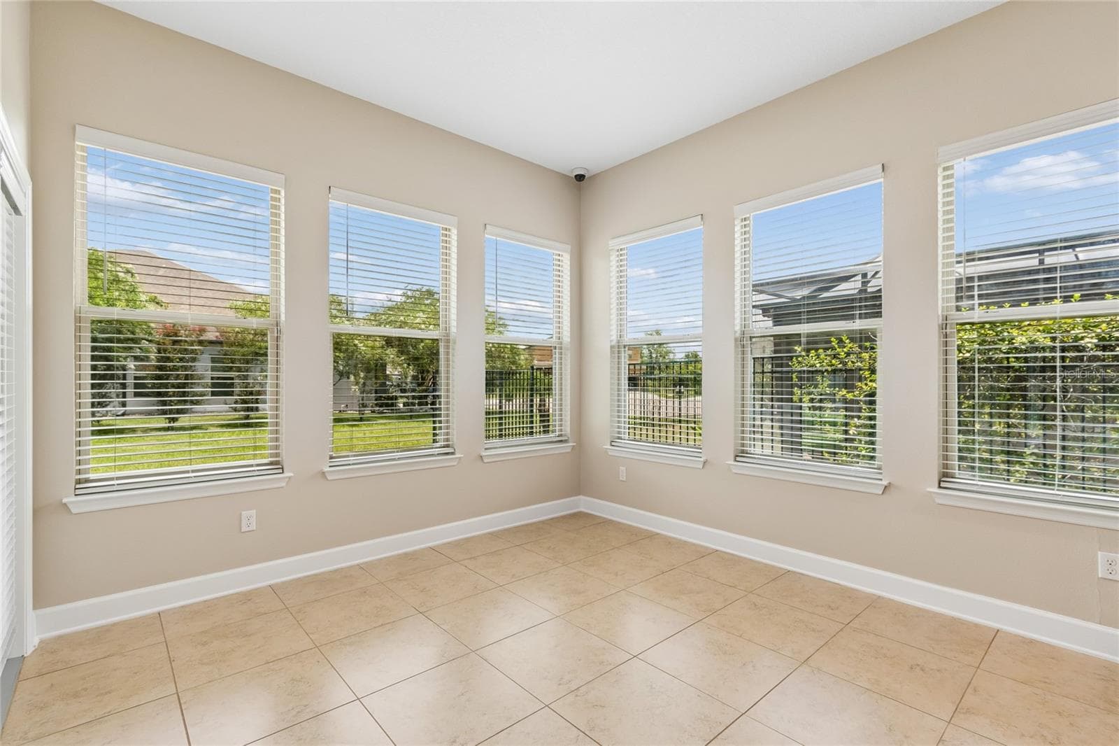 Single Family Residence at 4930 BUTLER NATIONAL DR, WESLEY CHAPEL, photo 19 of 96