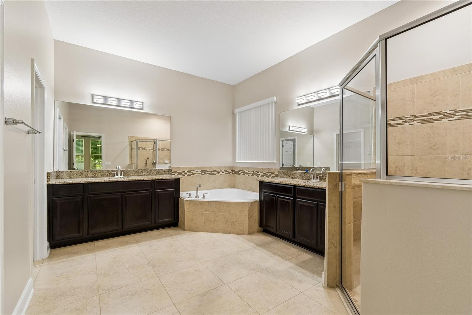 Single Family Residence at 4930 BUTLER NATIONAL DR, WESLEY CHAPEL, photo 22 of 96
