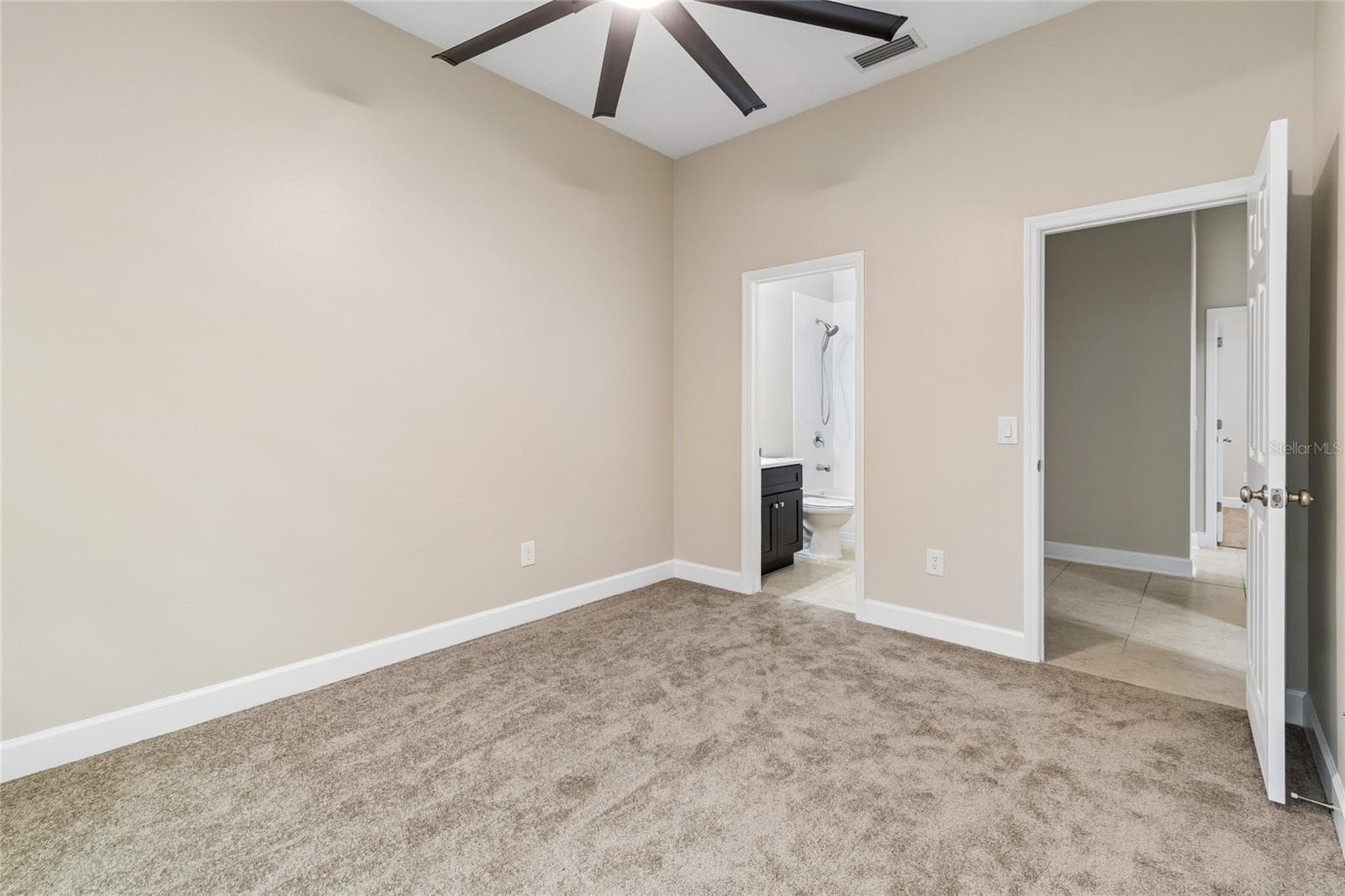 Single Family Residence at 4930 BUTLER NATIONAL DR, WESLEY CHAPEL, photo 26 of 96