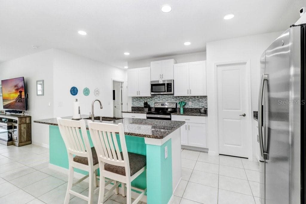 Single Family Residence at 11099 RADIANT SHORE LOOP, SAN ANTONIO, photo 12 of 69