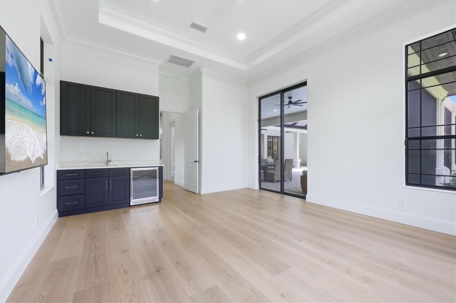 massive game room with wet bar could be in law suite next to pool bath - 9261 MCDANIEL LN, SARASOTA