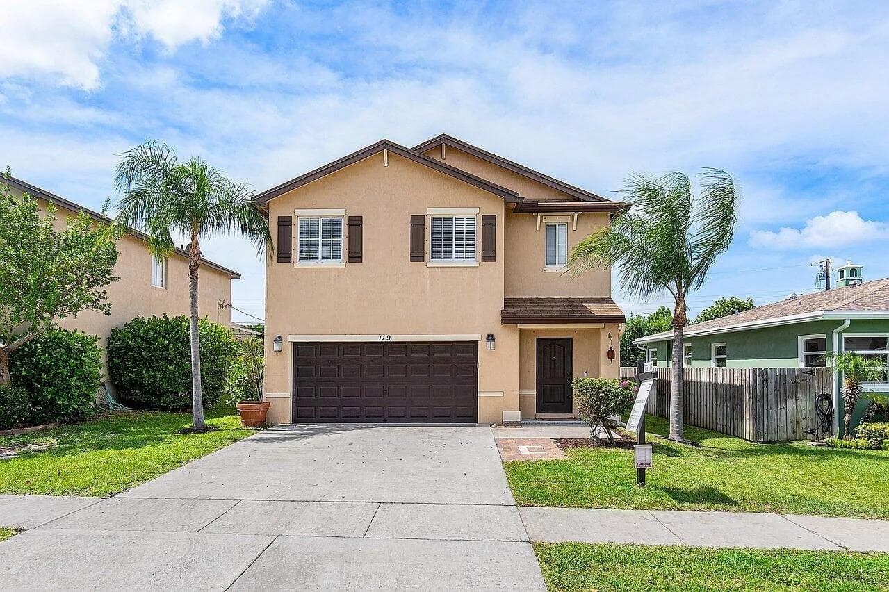 119 SW 2ND AVE