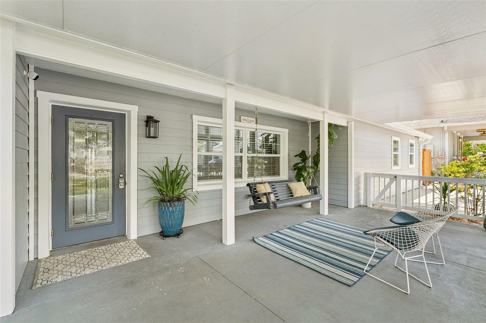 Single Family Residence at 302 W COMANCHE AVE, TAMPA, photo 2 of 33