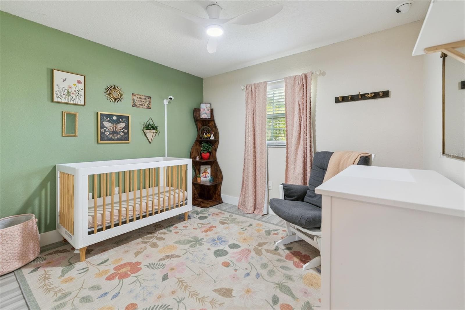 Single Family Residence at 302 W COMANCHE AVE, TAMPA, photo 16 of 33