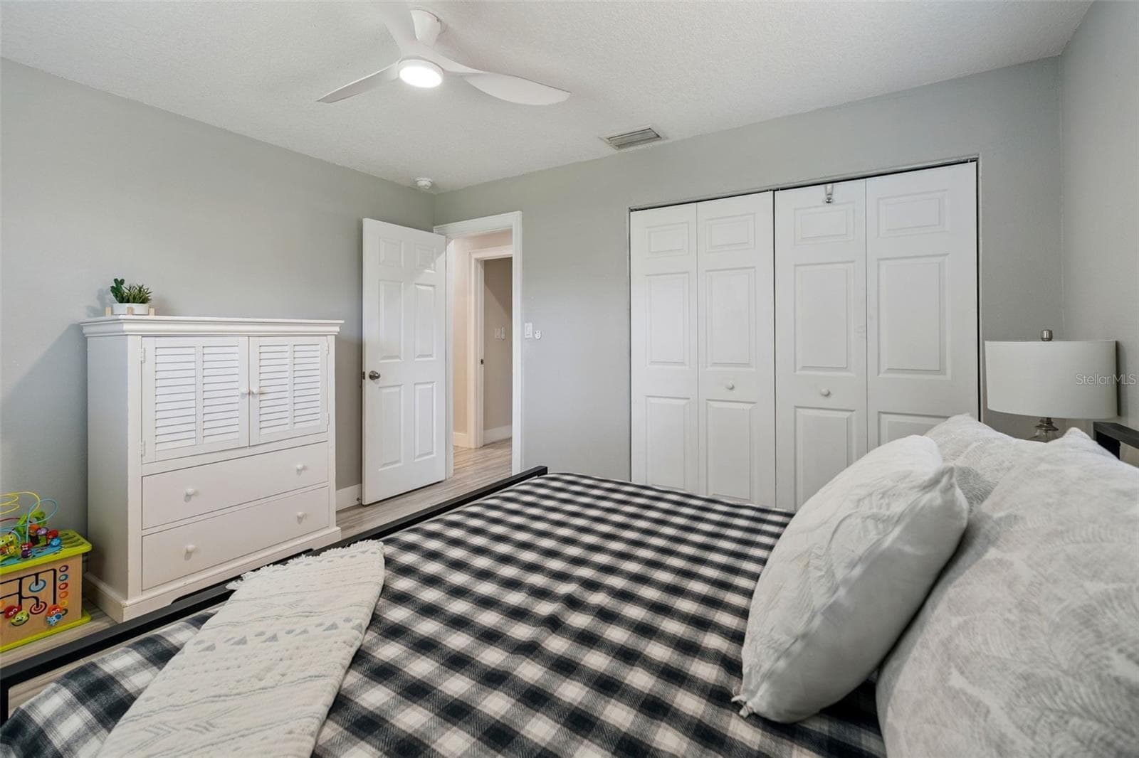 Single Family Residence at 302 W COMANCHE AVE, TAMPA, photo 19 of 33