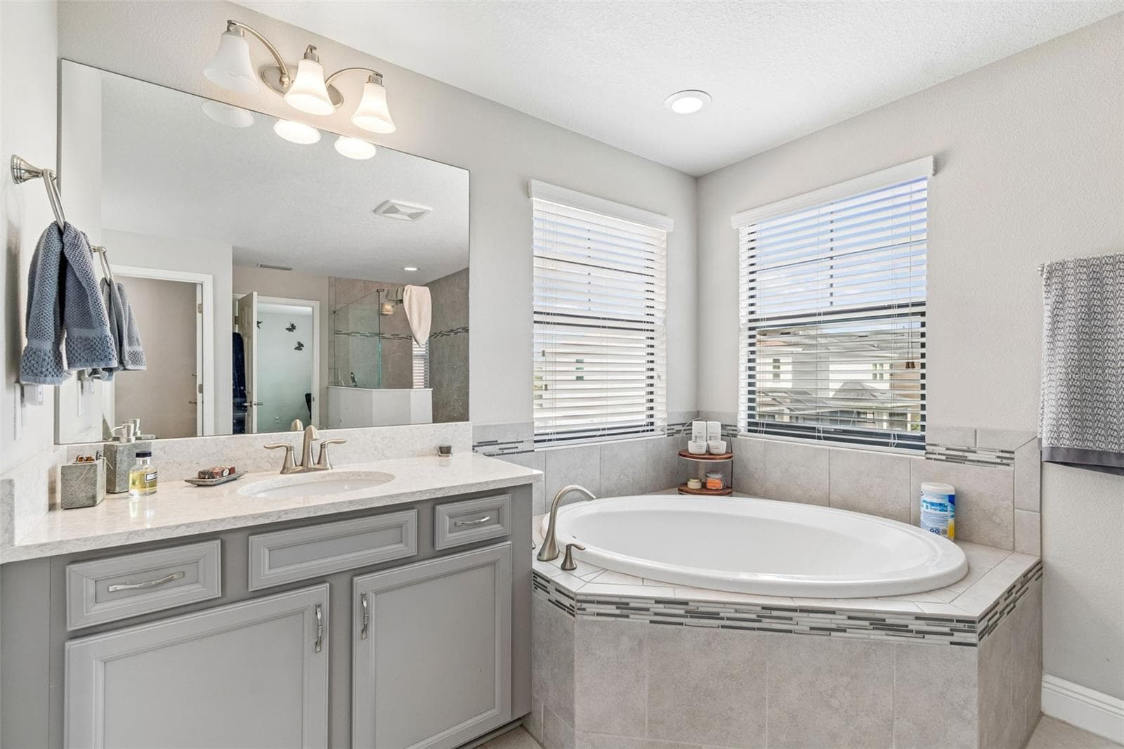 Single Family Residence at 17576 TERRAZZO WAY, LAND O LAKES, photo 27 of 80
