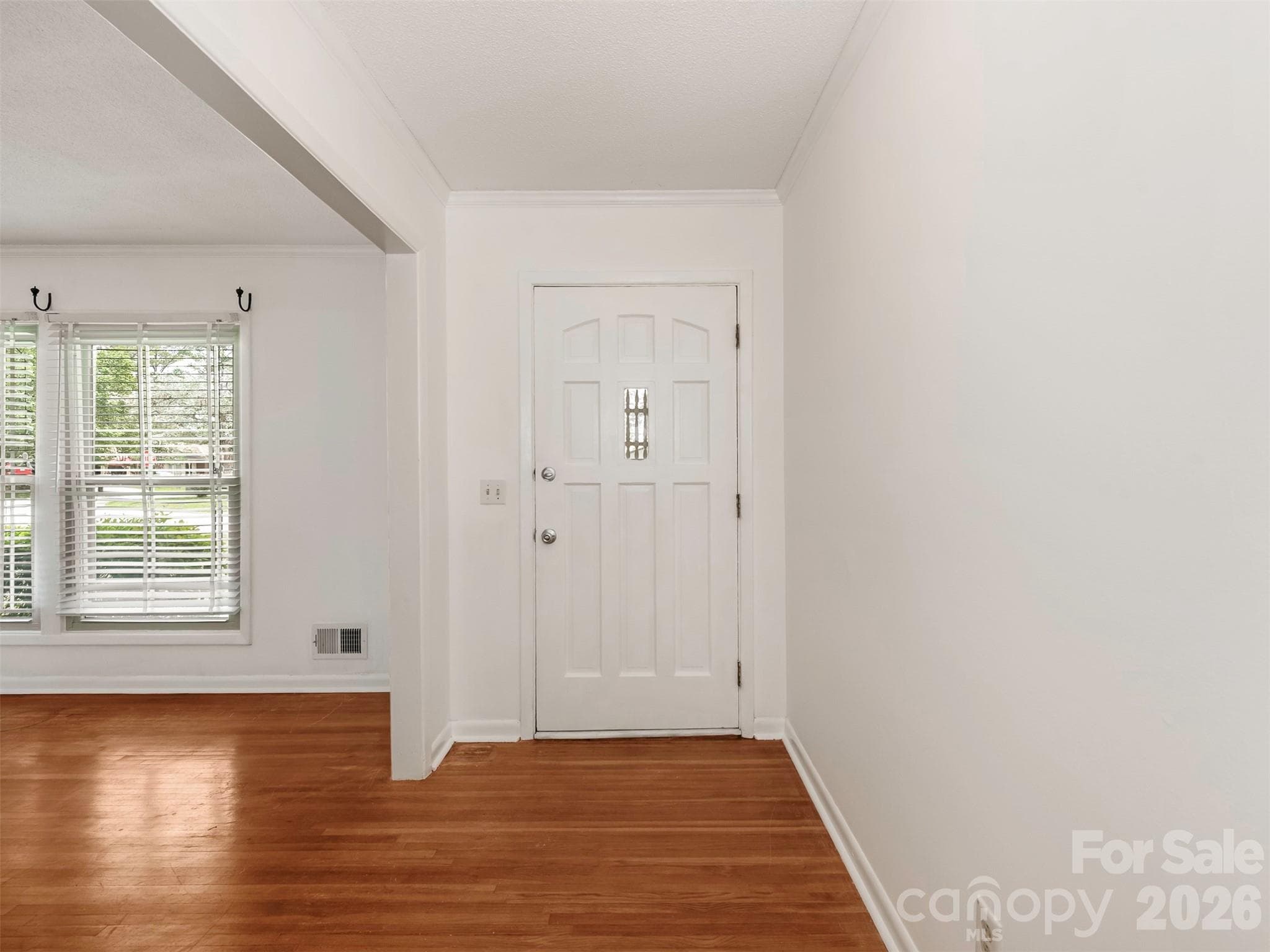 Single Family Residence at 8121 Greenbrook Road, Columbia, photo 3 of 39