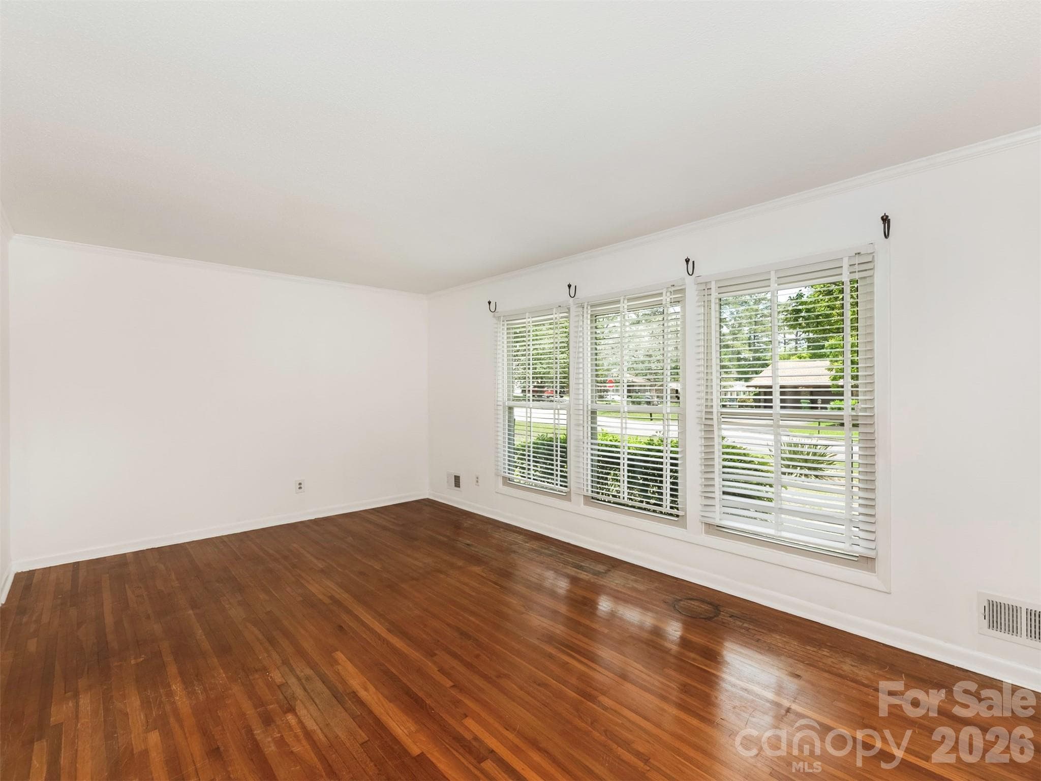 Single Family Residence at 8121 Greenbrook Road, Columbia, photo 4 of 39