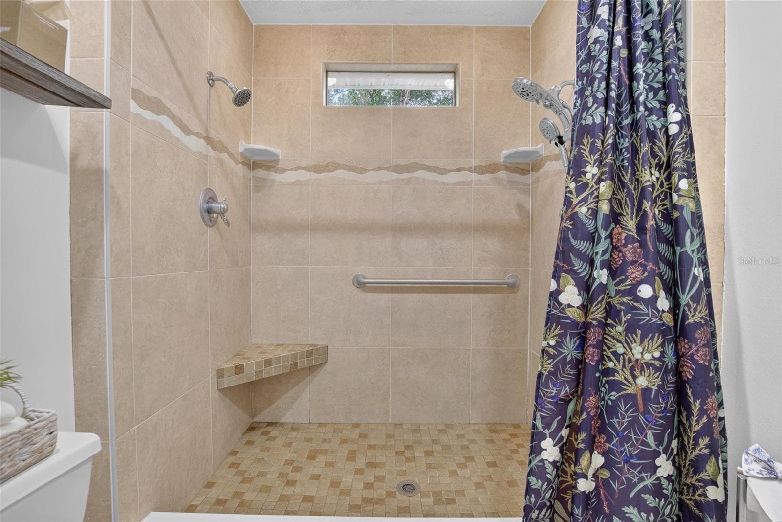Bathroom 1 - 13941 13TH ST, DADE CITY
