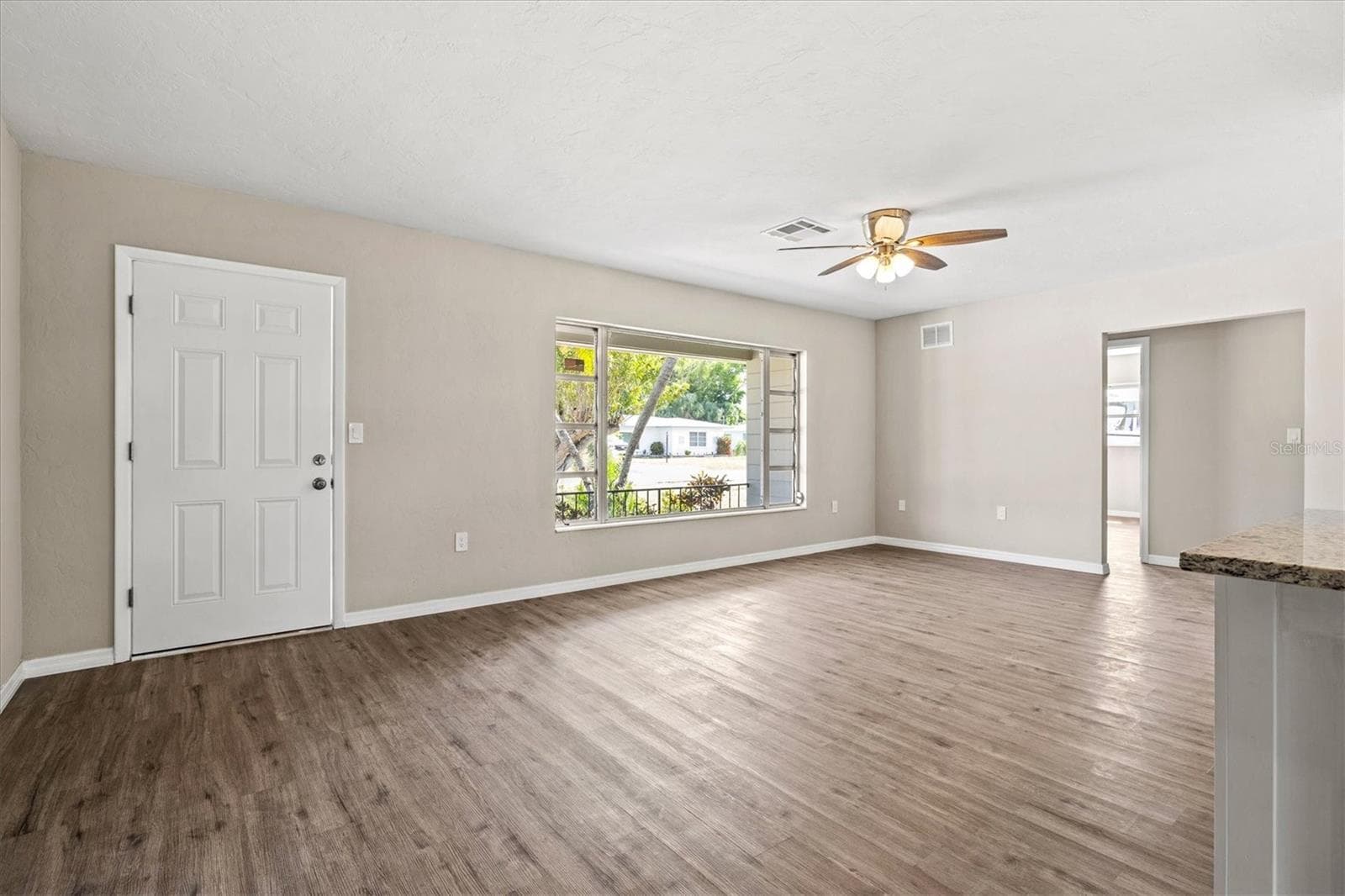 Single Family Residence at 106 AURORA ST E, VENICE, photo 7 of 74