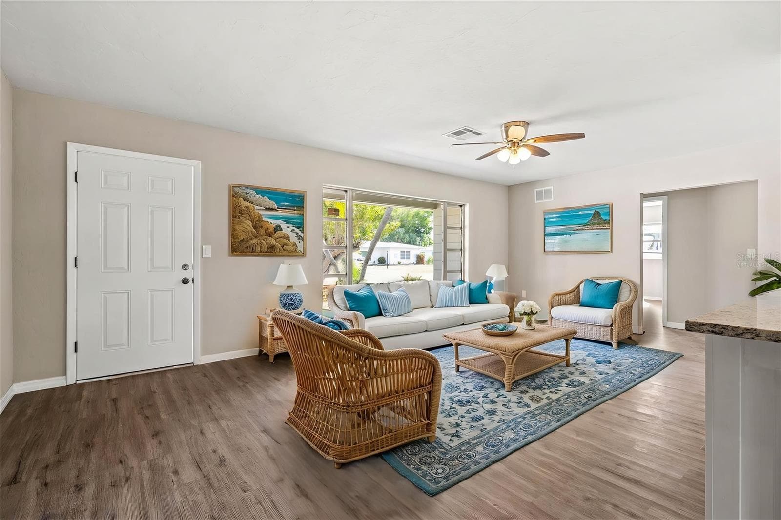 Virtually Staged - 106 AURORA ST E, VENICE