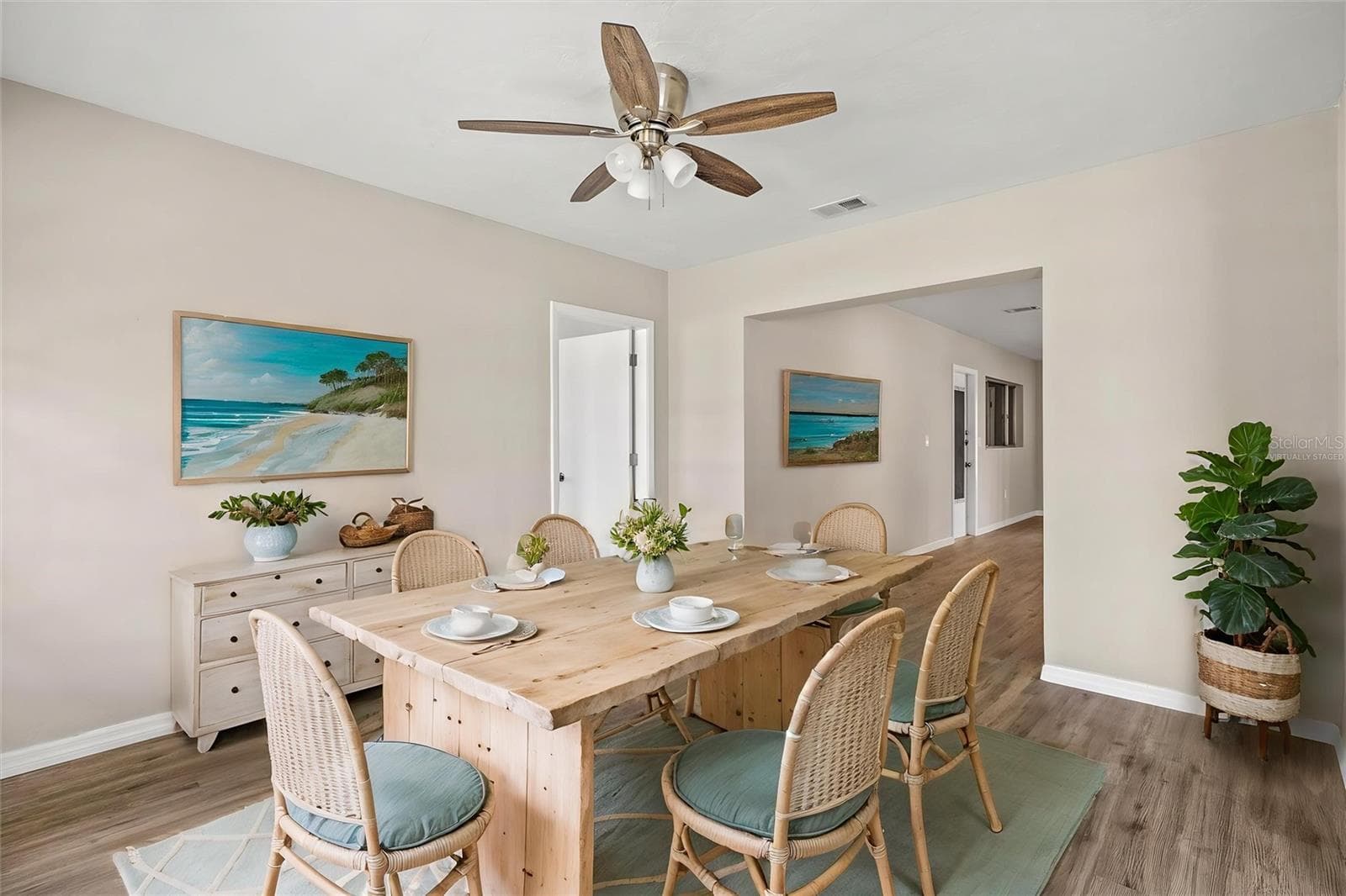 Virtually Staged - 106 AURORA ST E, VENICE
