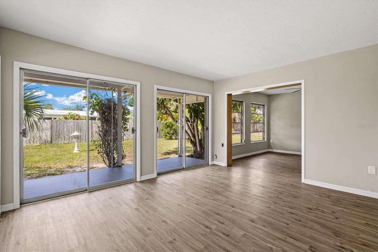 Single Family Residence at 106 AURORA ST E, VENICE, photo 24 of 74