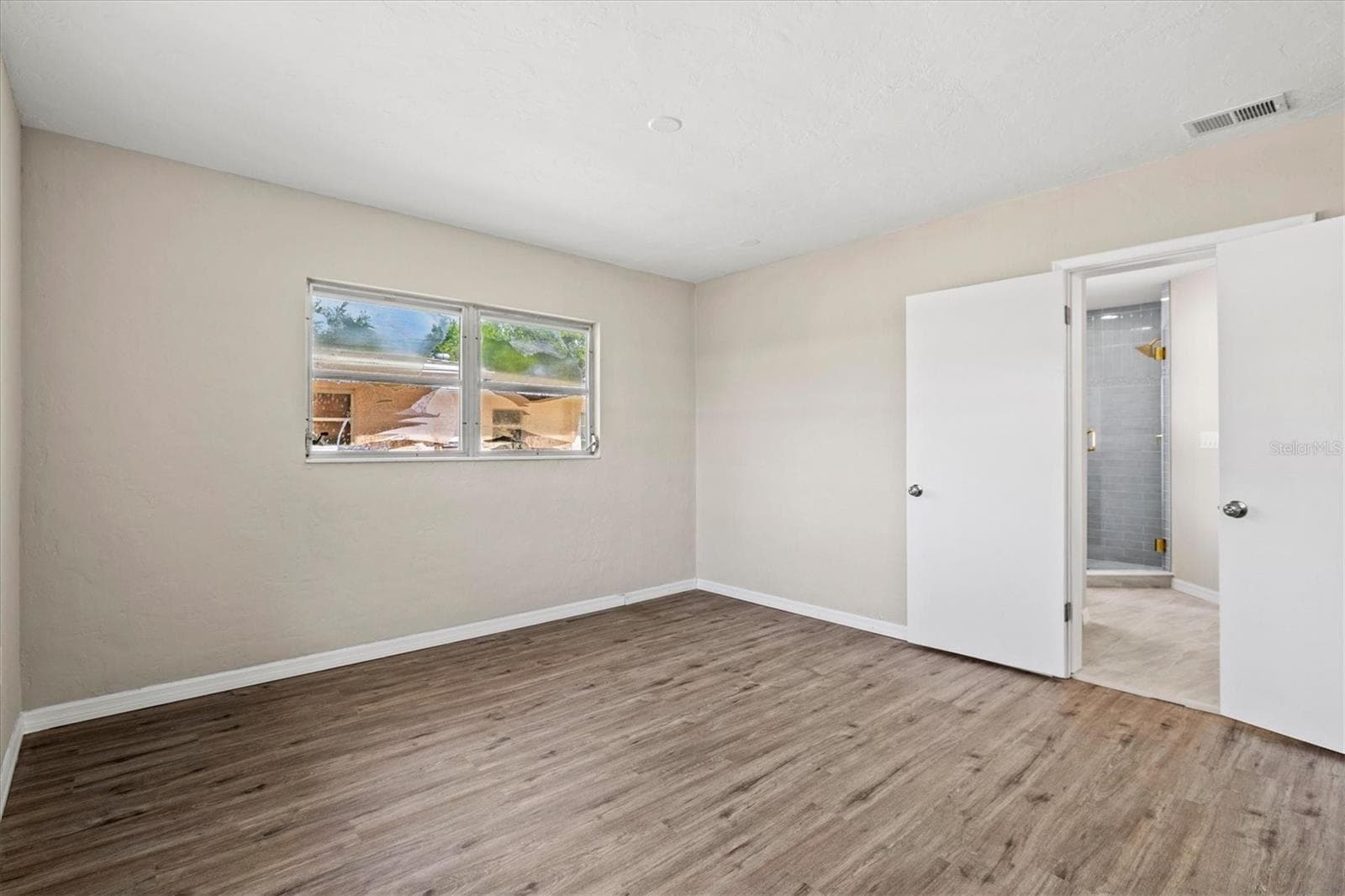 Single Family Residence at 106 AURORA ST E, VENICE, photo 27 of 74