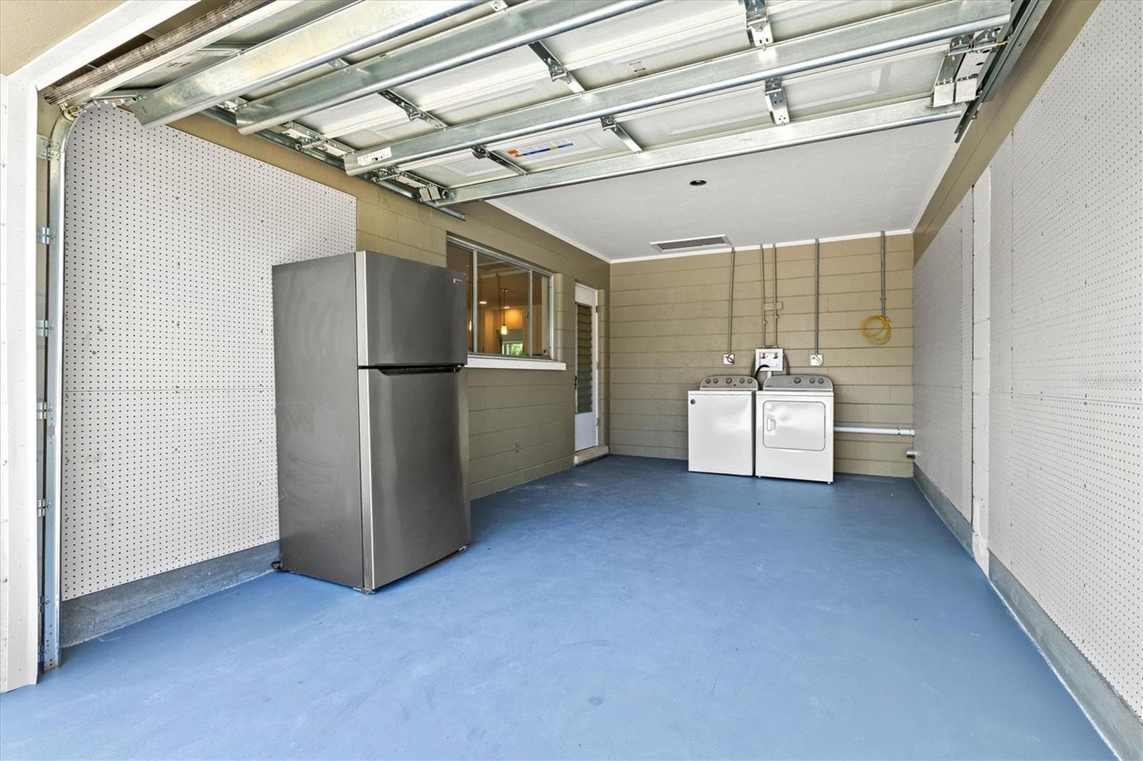 Single Family Residence at 106 AURORA ST E, VENICE, photo 47 of 74