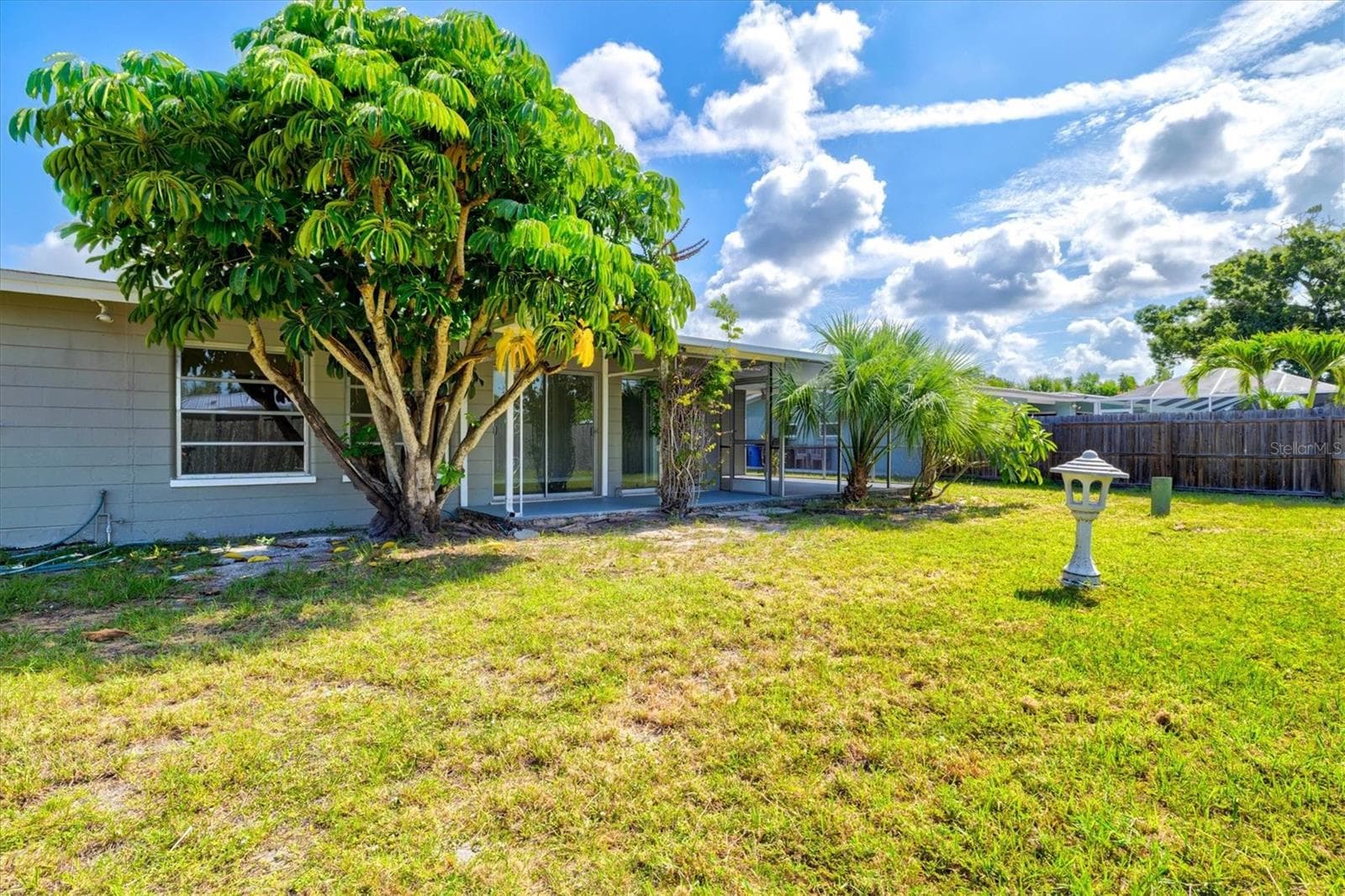 Single Family Residence at 106 AURORA ST E, VENICE, photo 50 of 74