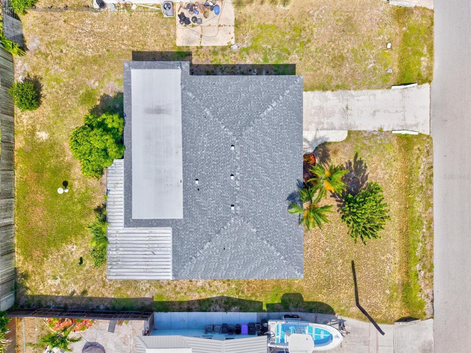 Single Family Residence at 106 AURORA ST E, VENICE, photo 60 of 74
