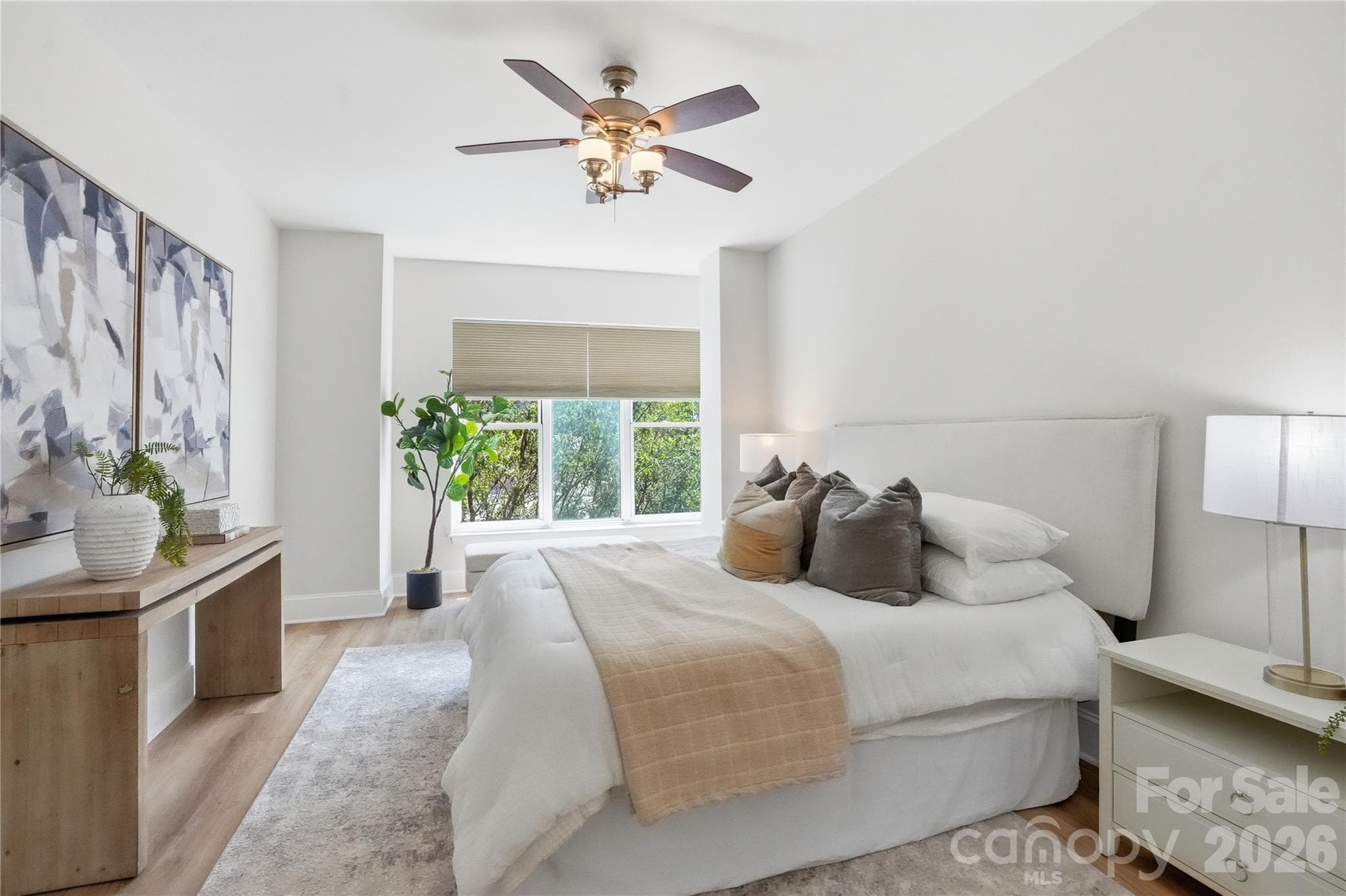 Condominium at 400 N Church Street, Charlotte, photo 16 of 40