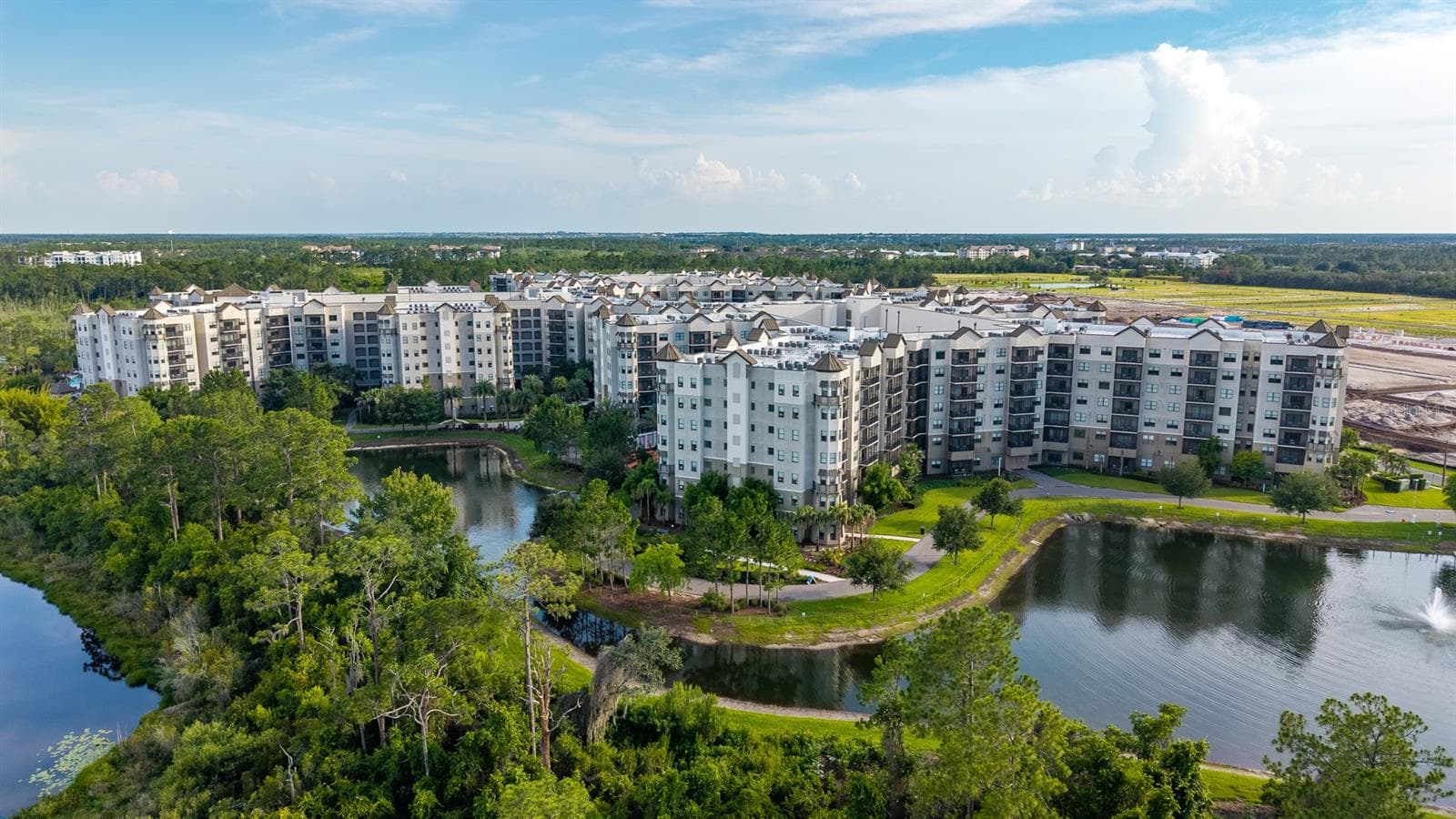 14501 GROVE RESORT AVE #1527