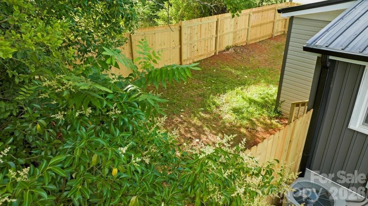 Newly Fenced yard - Newton