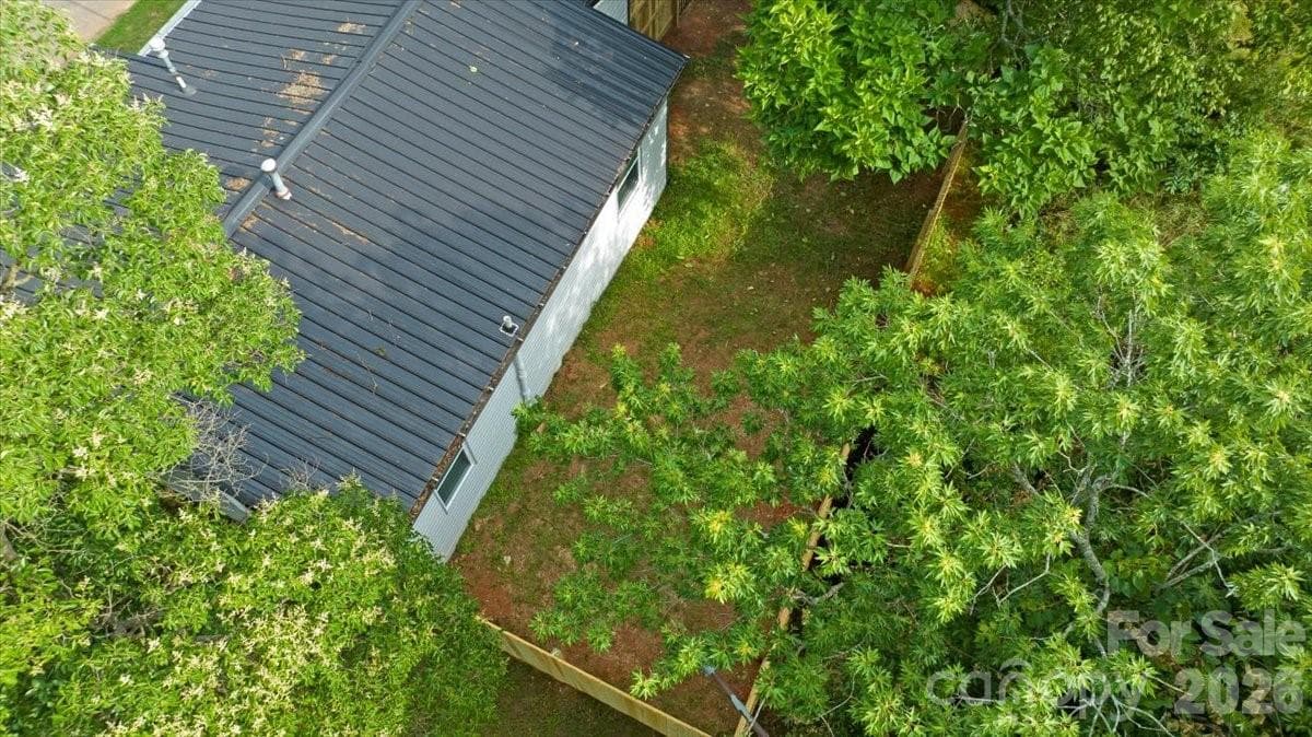 Single Family Residence at Newton, photo 5 of 31