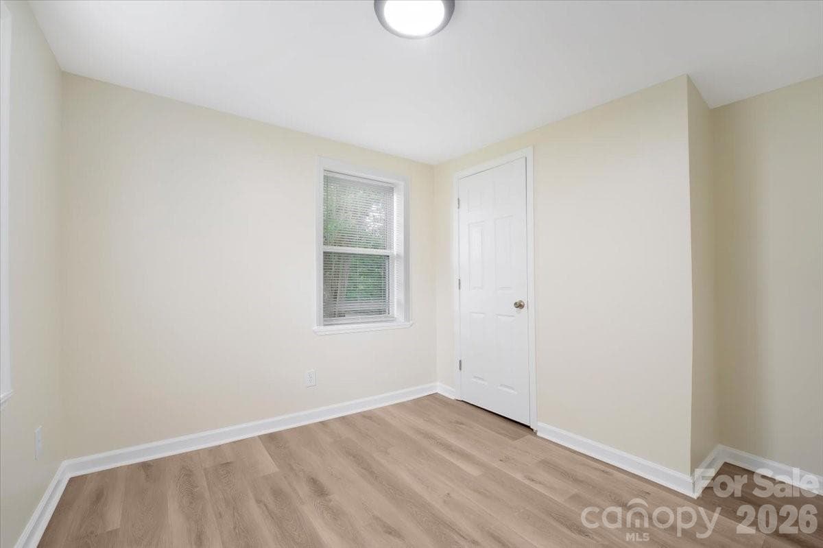 Bedroom 1 - Newton
