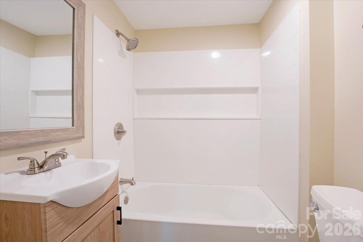 Single Family Residence at Newton, photo 24 of 31