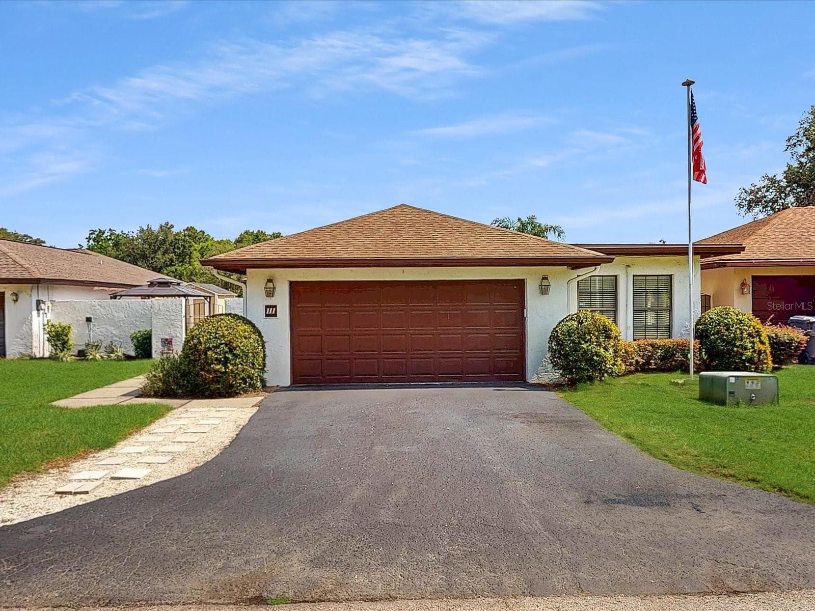 111 TUXFORD DR