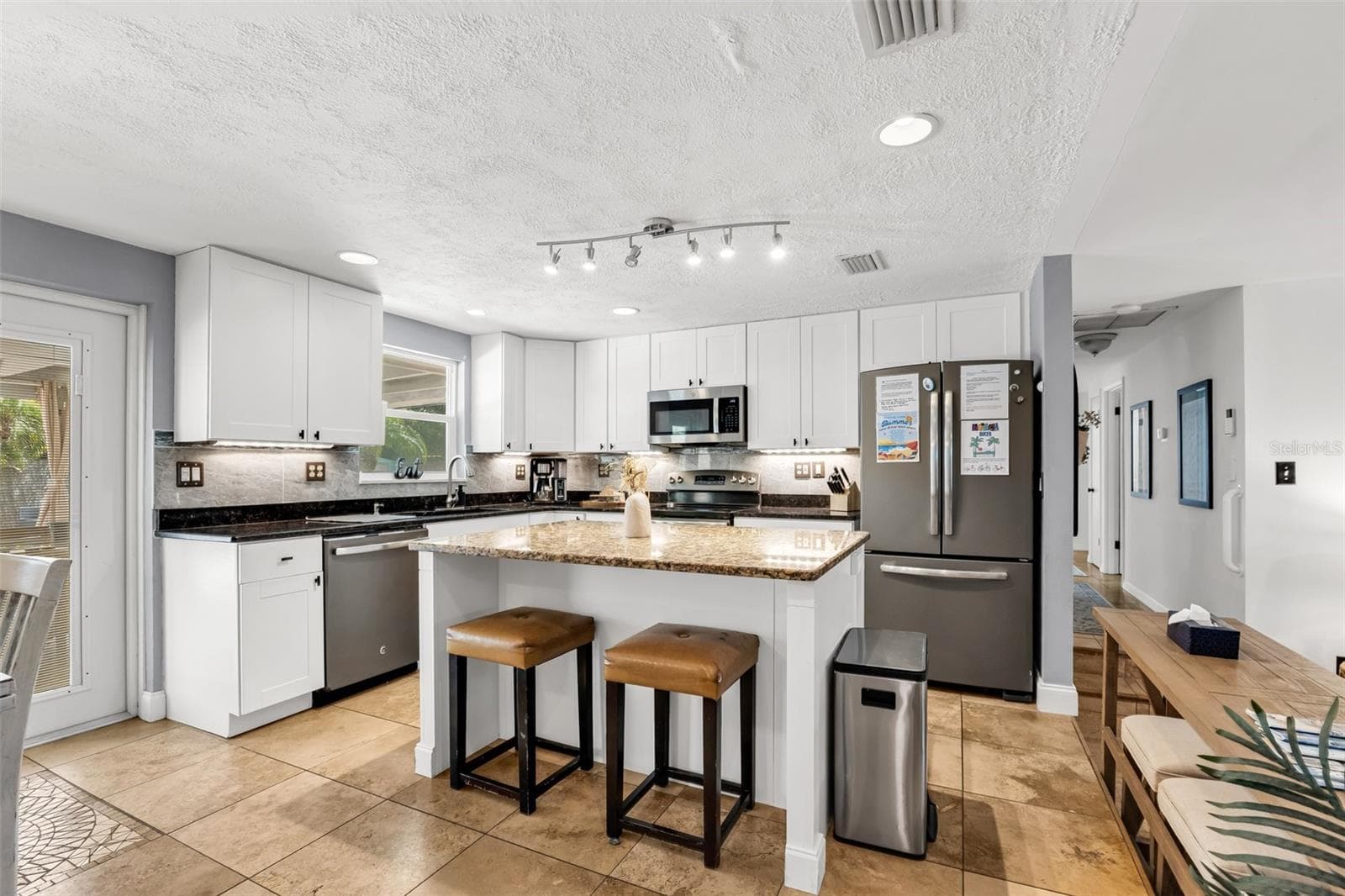 Single Family Residence at 1664 LAKEVIEW PL, ENGLEWOOD, photo 14 of 69