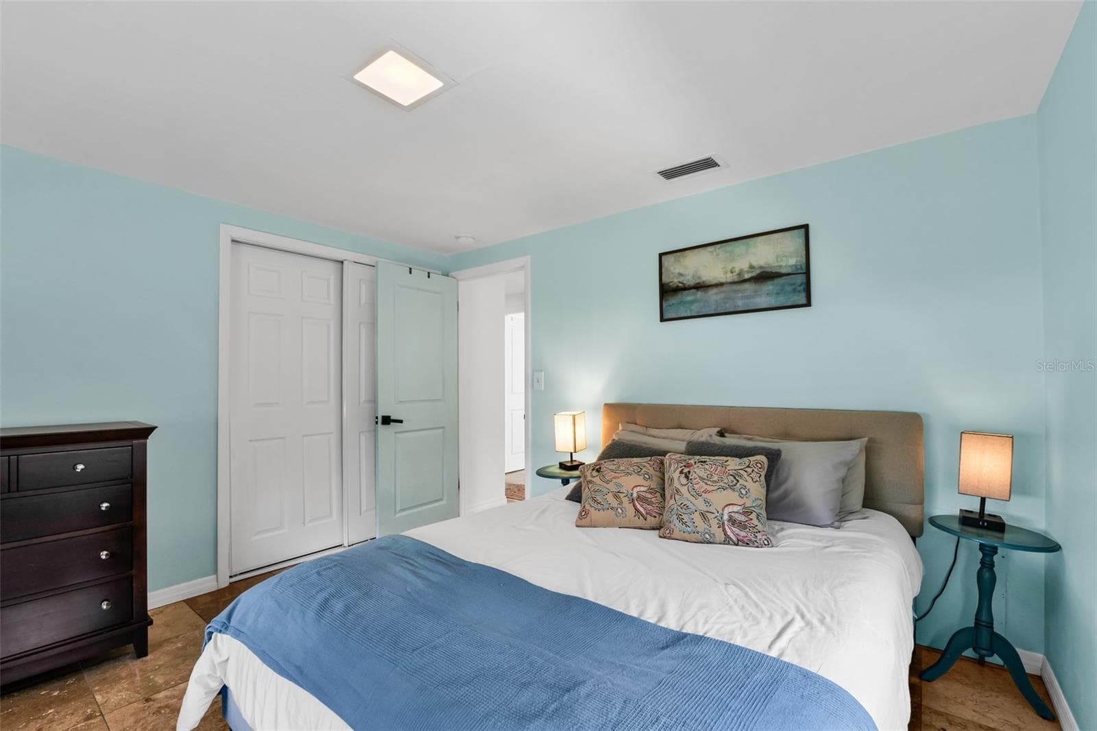 Single Family Residence at 1664 LAKEVIEW PL, ENGLEWOOD, photo 28 of 69