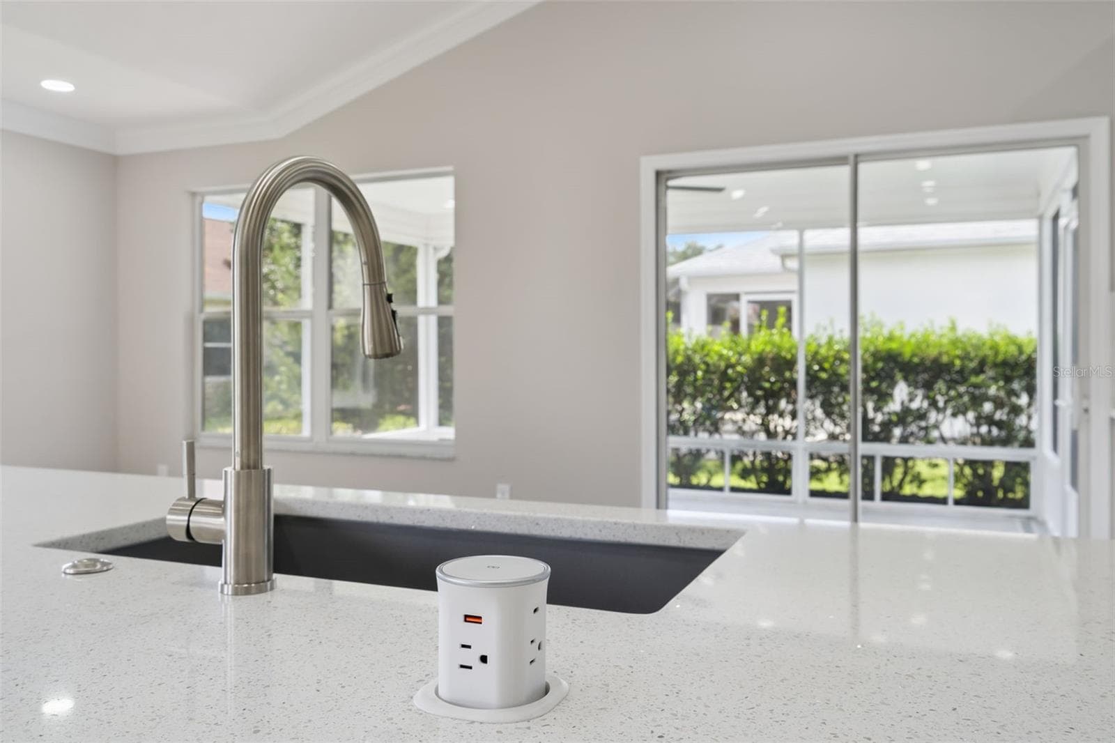 Pop-up outlet with wireless charger station - 1506 DELLANO WAY, THE VILLAGES