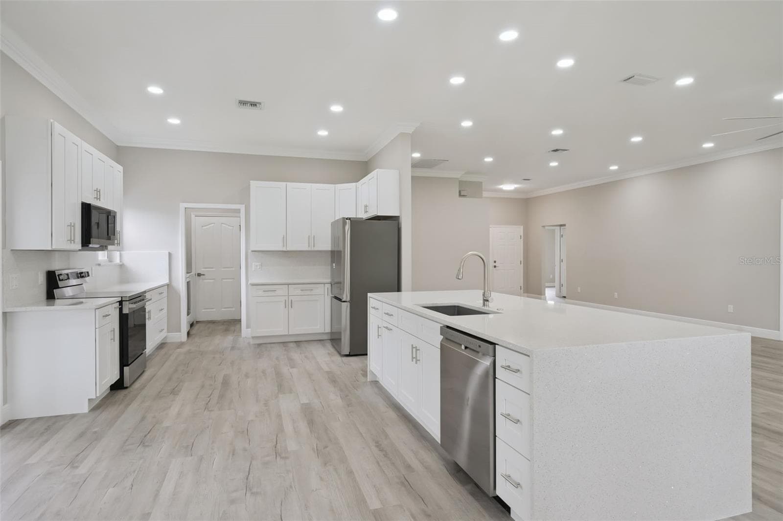 Single Family Residence at 1506 DELLANO WAY, THE VILLAGES, photo 21 of 61