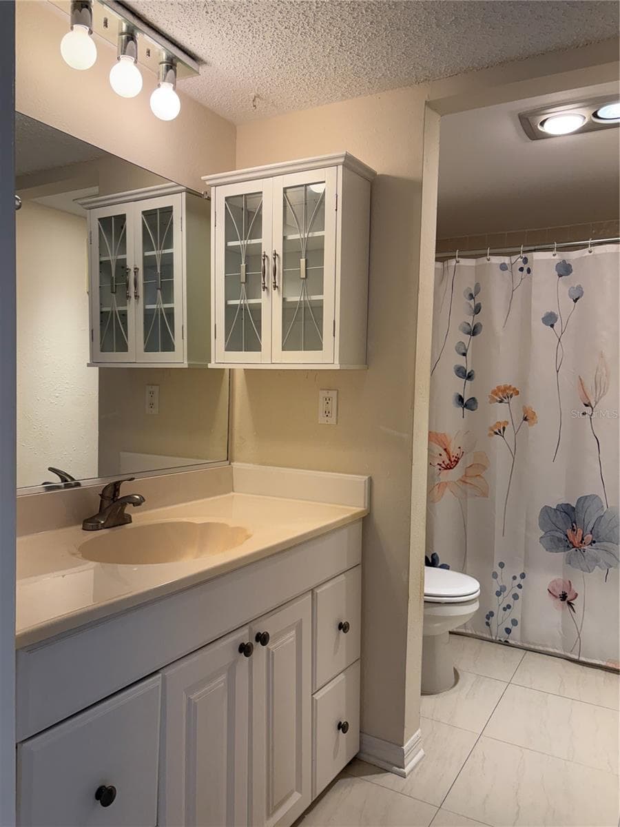 Primary Bath - 7907 SAILBOAT KEY BLVD S #105, SOUTH PASADENA