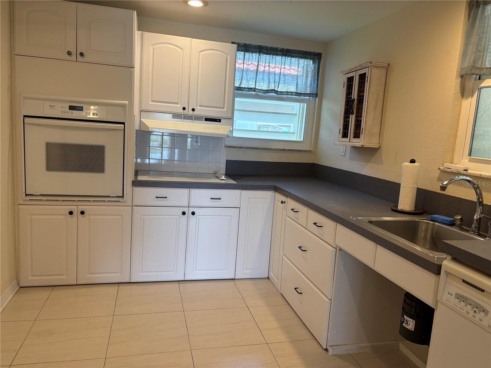 Kitchen - 7907 SAILBOAT KEY BLVD S #105, SOUTH PASADENA
