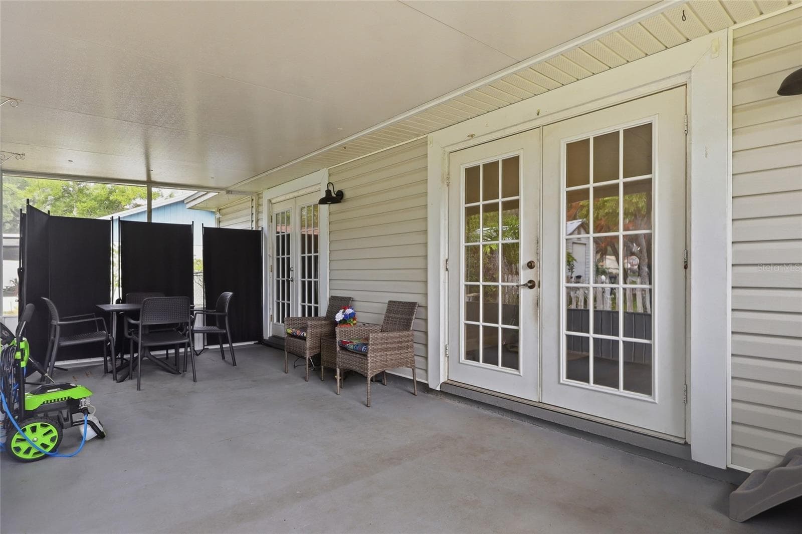 Single Family Residence at 1405 E FRANCES AVE, PLANT CITY, photo 21 of 29