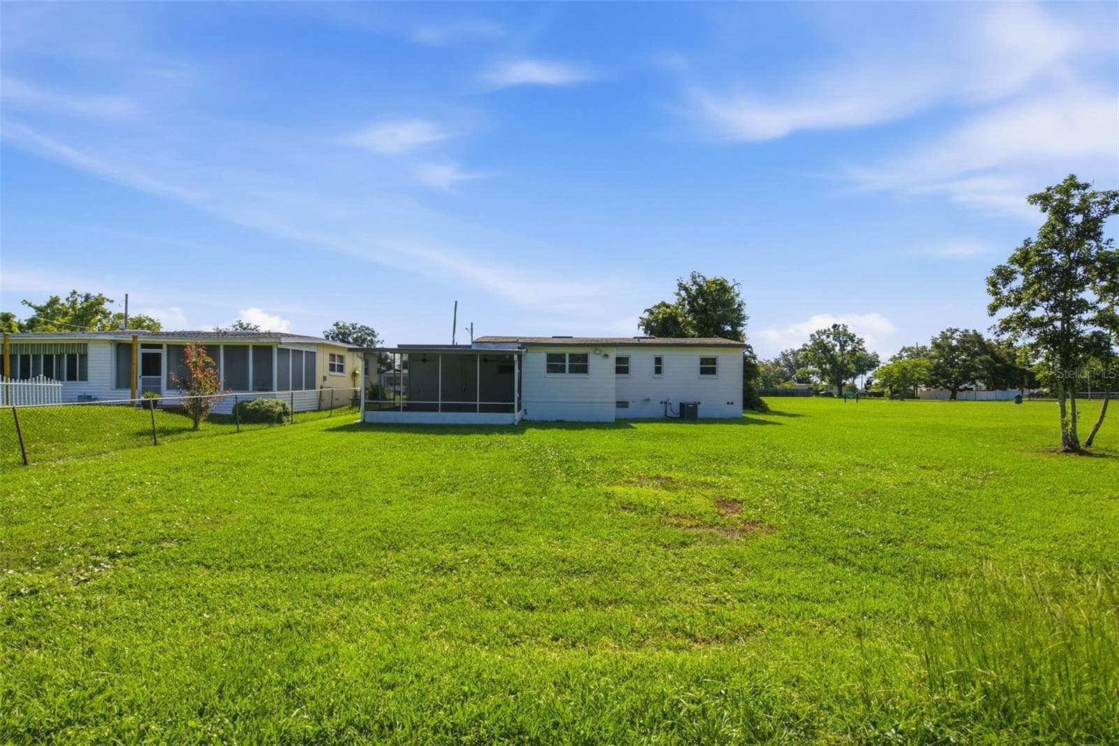 Single Family Residence at 832 THALIA DR, ORLANDO, photo 18 of 21