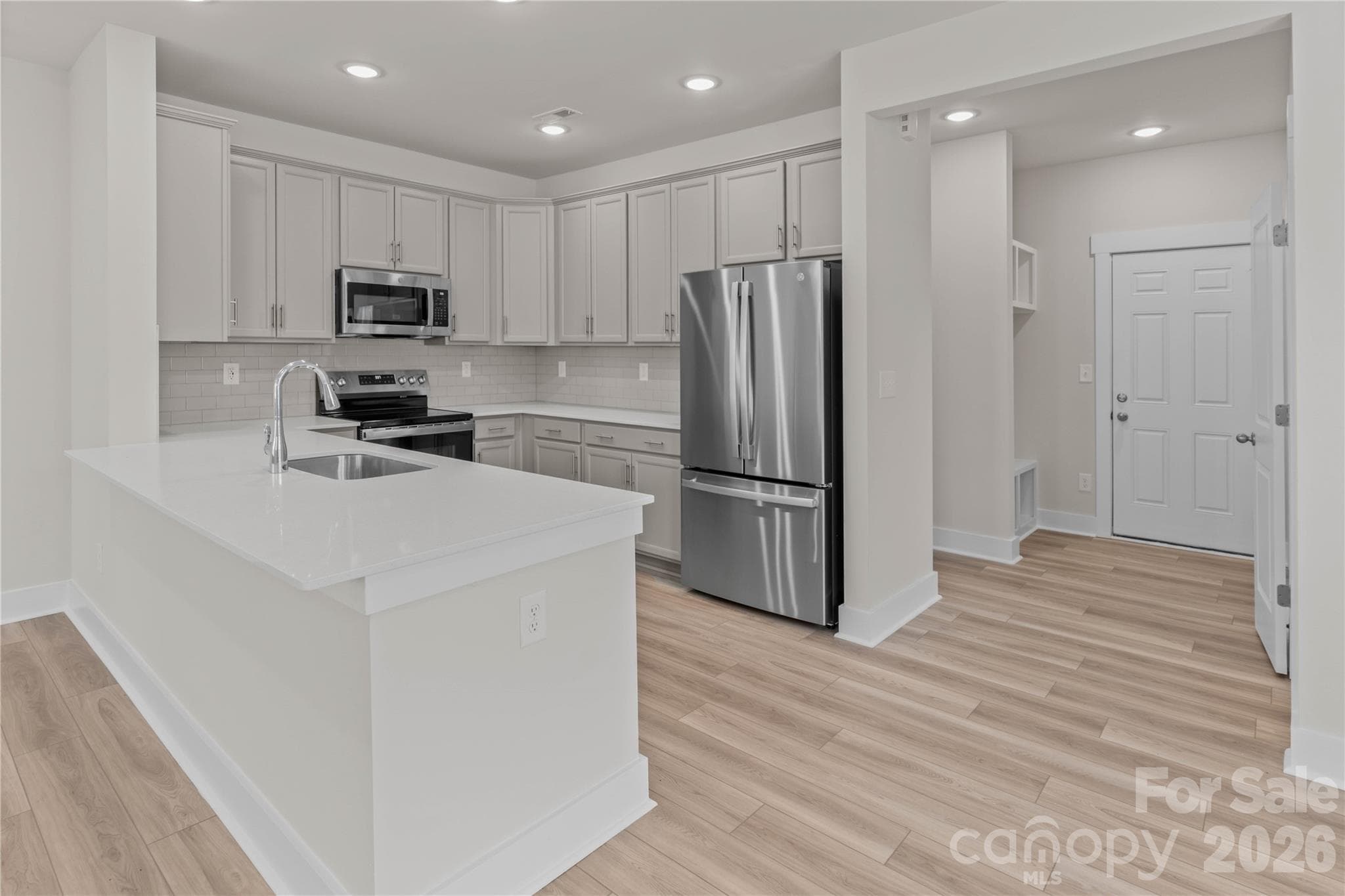 Townhouse at Gastonia, photo 6 of 28