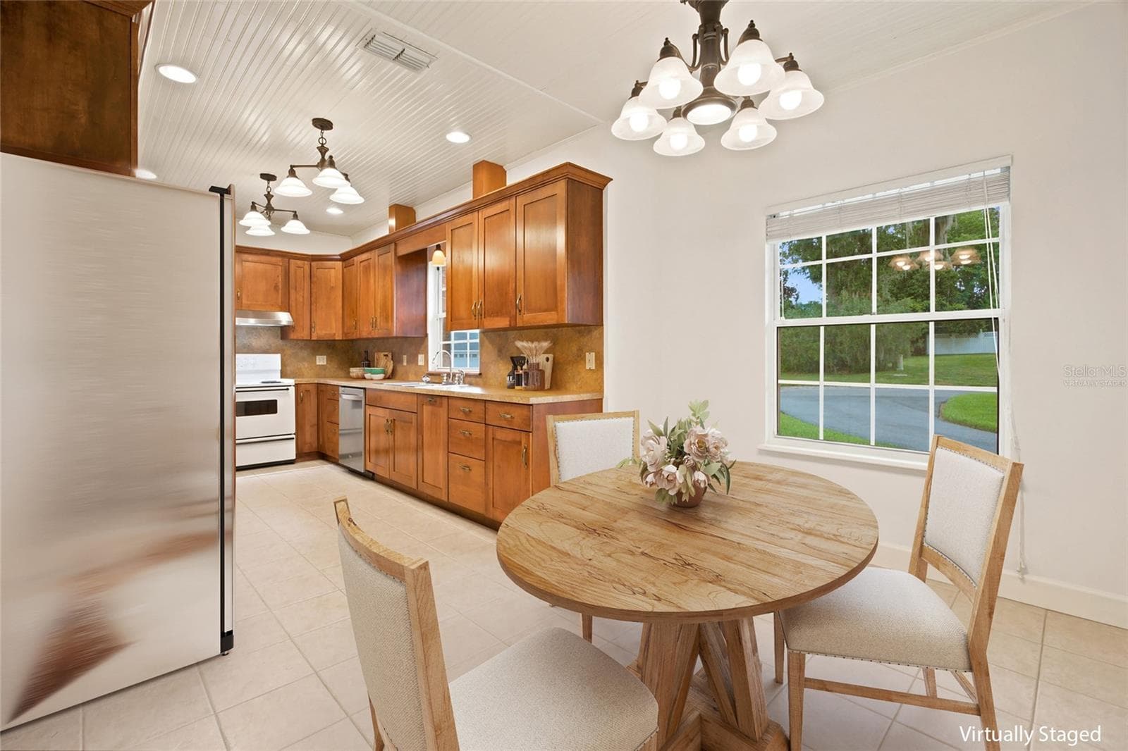 Virtually Staged Breakfast Area - 3220 SE 21ST AVE, OCALA