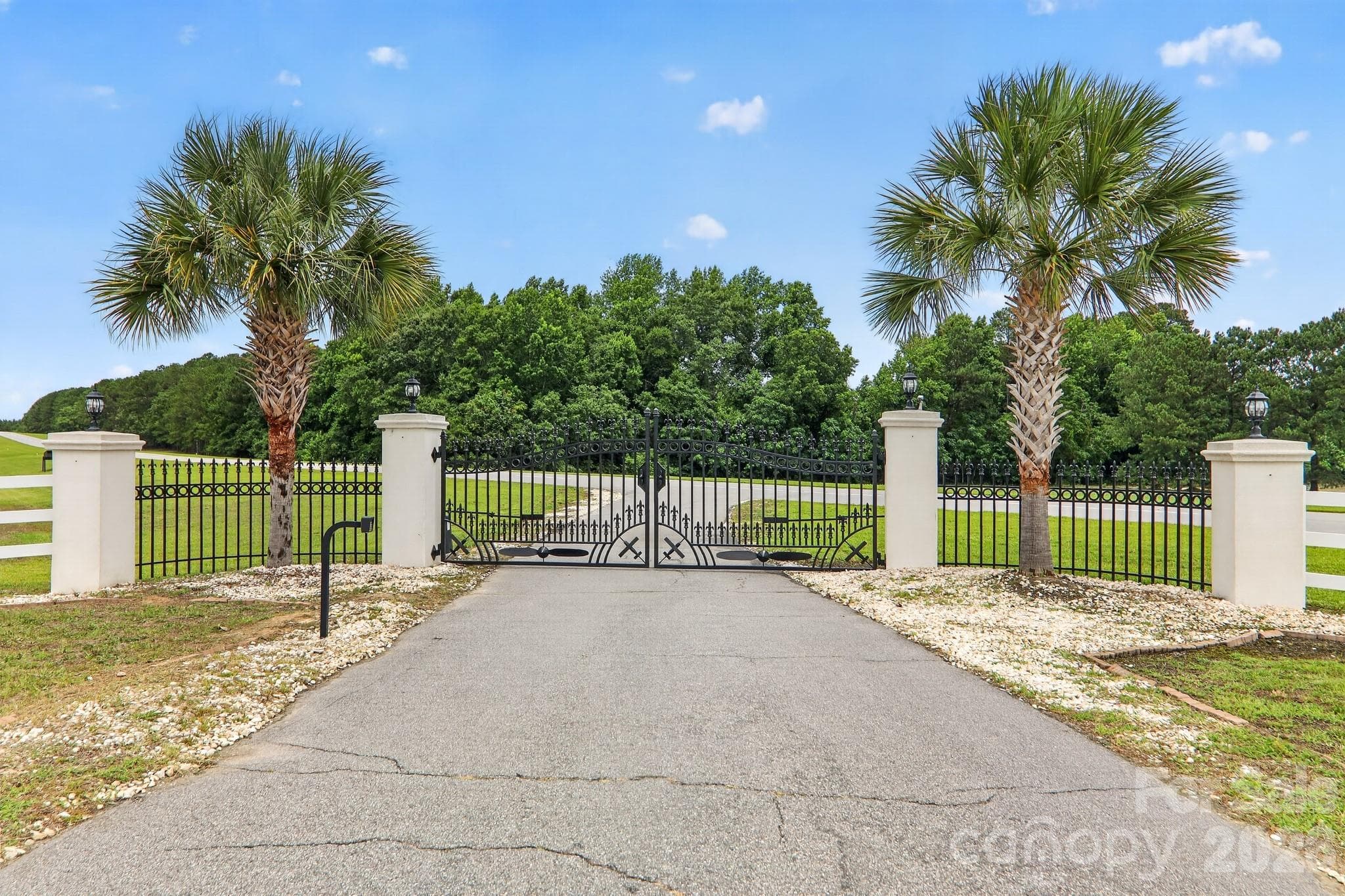 Single Family Residence at 450 Bull Swamp Road, St. Matthews, photo 2 of 48