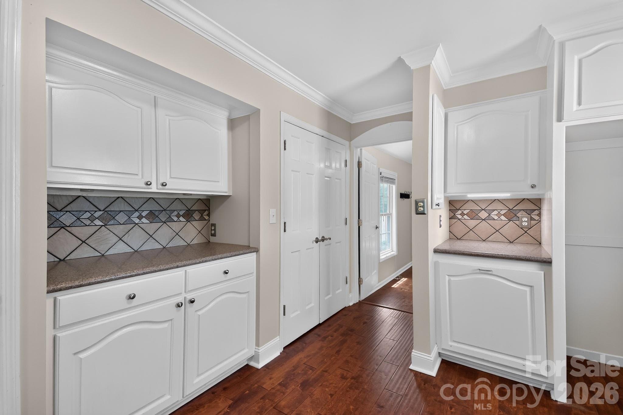 Single Family Residence at 450 Bull Swamp Road, St. Matthews, photo 16 of 48