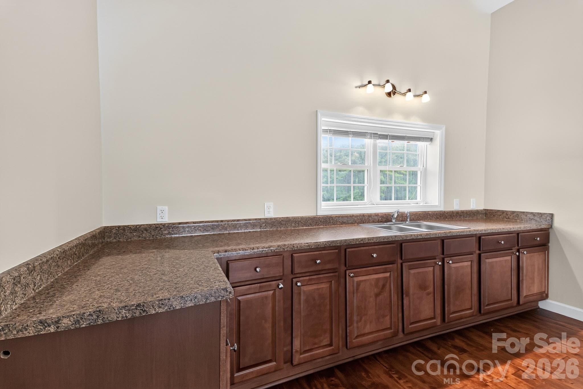 Single Family Residence at 450 Bull Swamp Road, St. Matthews, photo 18 of 48
